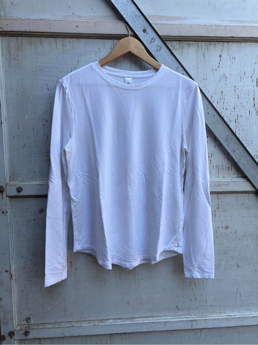 lululemon athletica women’s white long sleeve athletic yoga shirt size 8